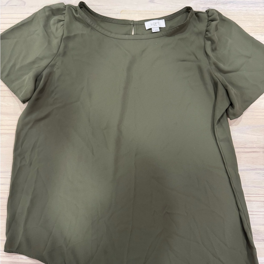 LOFT Olive Short Sleeve Round Neck Blouse